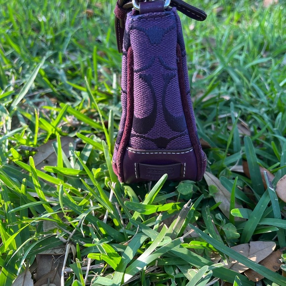 Rare Purple Coach Demi Leather and Canvas. Perfect for Summer - Picture 5 of 10